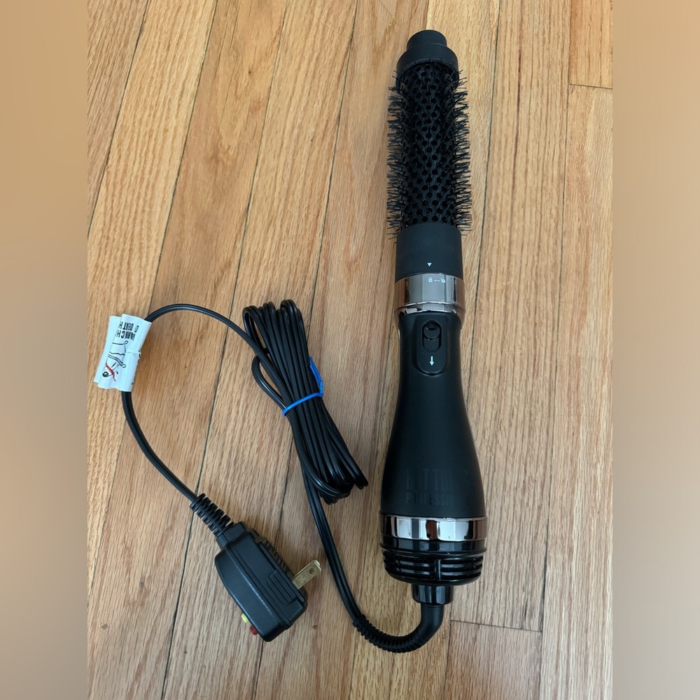 Hot Tools Professional Black Gold Detachable One Step Round Brush Dryer